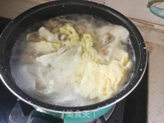 猪肉年夜馅馄饨的做法步调：5