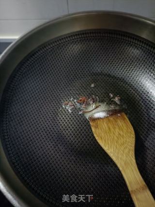 肉片炒西芹的做法步调：4
