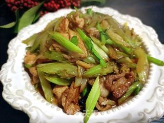 肉片炒西芹的做法步调：10