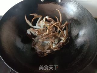 喷鼻辣蟹的做法步调：3