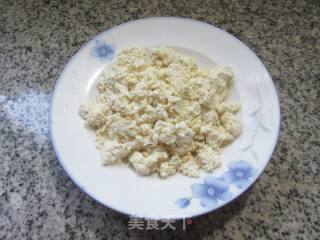 萝卜干鸡刨豆腐的做法步调：2