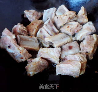 台式卤排骨的做法步调：8