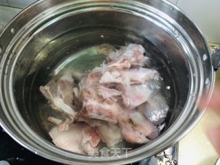 羊肉炖萝卜的做法步调：2