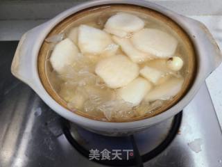 银耳枸杞汤的做法步调：9