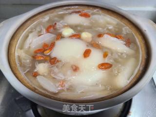 银耳枸杞汤的做法步调：11