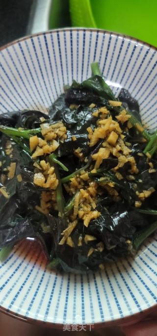 蒜喷鼻紫背菜的做法步调：10