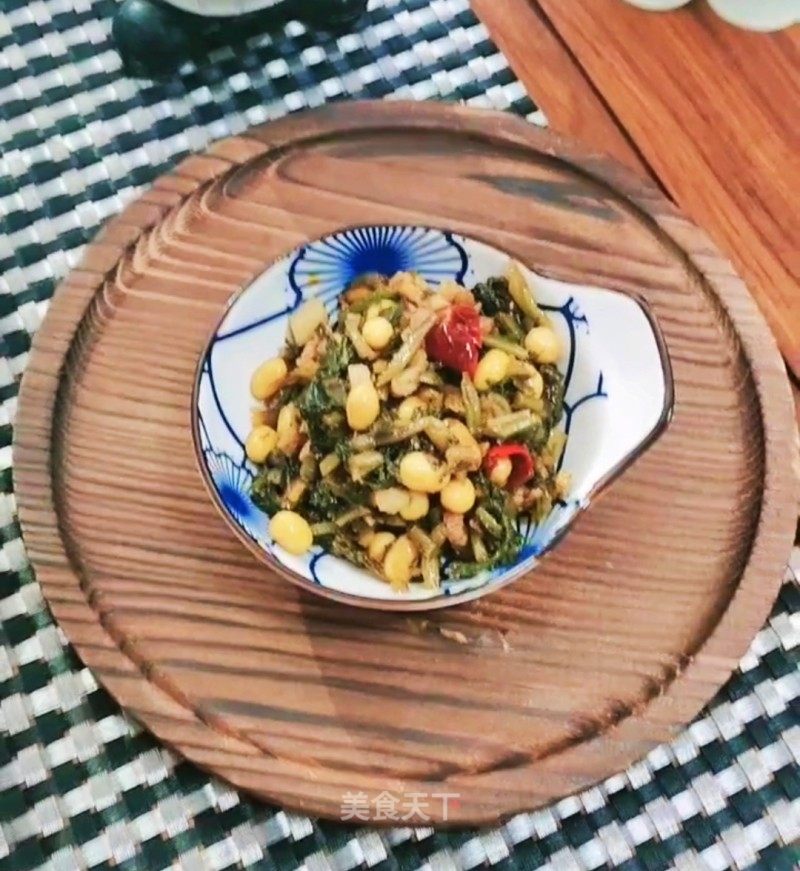 黄豆、肉终炒雪里蕻的做法