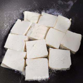 白烧豆腐的做法步调：1