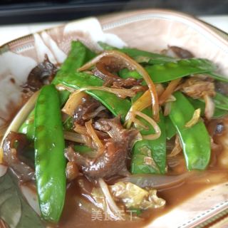 利剑菜荷兰豆爆海参的做法步调：11