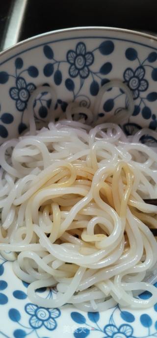 炒濑粉的做法步调：7