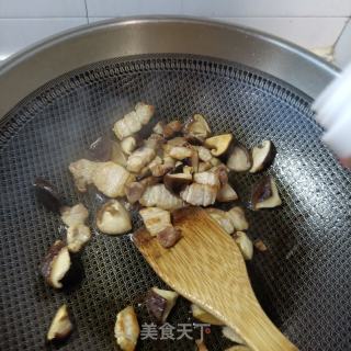 花肉喷鼻菇油菜的做法步调：17