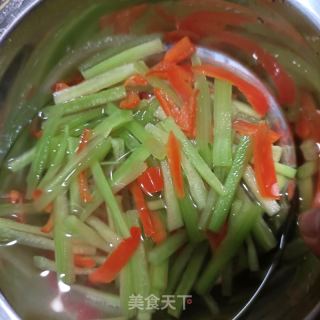 莴笋炒海参的做法步调：7