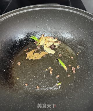 利剑菜肉馅饺子的做法步调：8