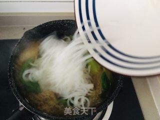 酸辣米粉的做法步调：8