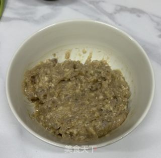 荔枝虾球的做法步调：5