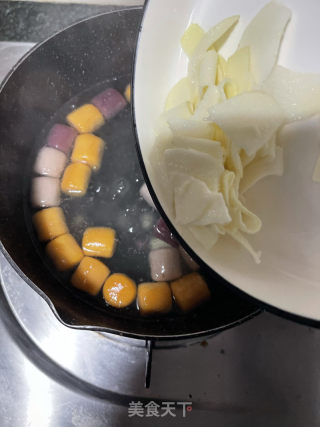 芋圆鸡蛋姜薯苦汤的做法步调：7