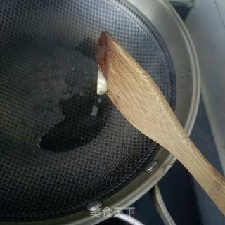 恒久暴富（韭菜炒鲍鱼香肠拌豆腐）的做法步调：5