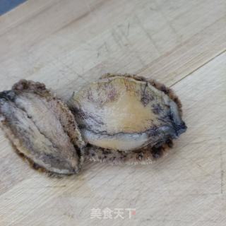 恒久暴富（韭菜炒鲍鱼香肠拌豆腐）的做法步调：1