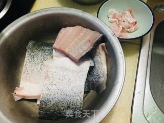 蒜烧鲢鱼块的做法步调：4