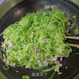 肉丁萝卜小豆沫的做法步调：20