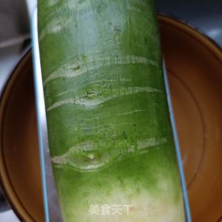 肉丁萝卜小豆沫的做法步调：1