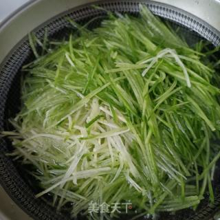 肉丁萝卜小豆沫的做法步调：3