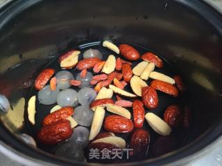 白枣桂圆枸杞茶的做法步调：4