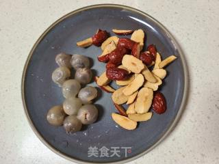 白枣桂圆枸杞茶的做法步调：2