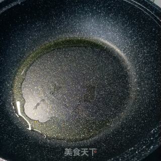 肉片仄菇炒油菜的做法步调：6