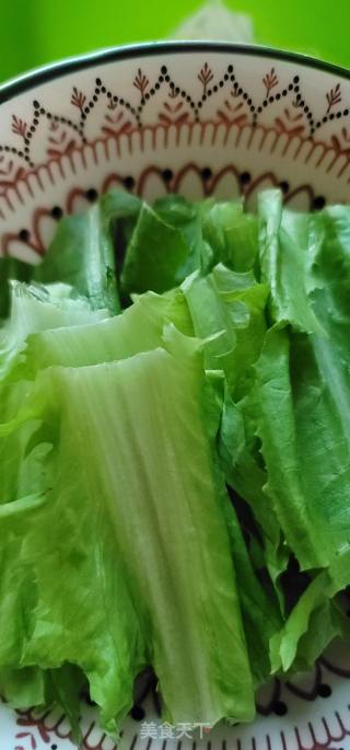喷鼻麦菜鸡蛋炒濑粉的做法步调：2