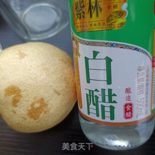 鸭梨醋的做法步调：1