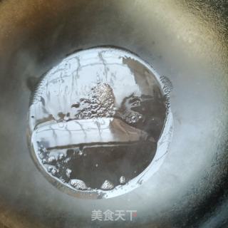 水腿肠炒韭菜的做法步调：5