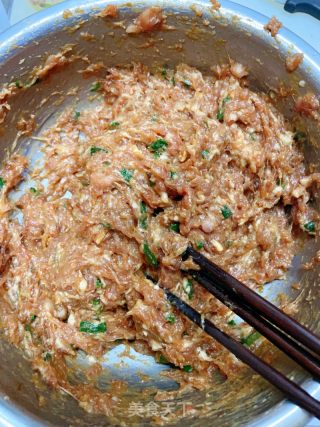 菠菜肉丸汤的做法步调：4