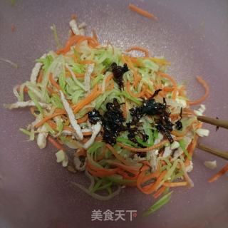 小鸡枞喷鼻覃拌佛脚瓜的做法步调：9