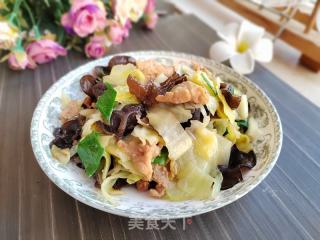 包菜木耳炒肉片的做法步调：9