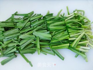 韭菜炒芽菜的做法步调：3