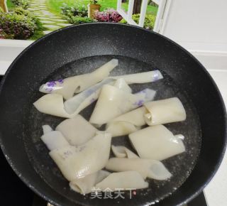 创意翡翠玉米（型)猪皮冻的做法步调：1
