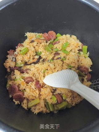 四时豆香肠焖饭的做法步调：11