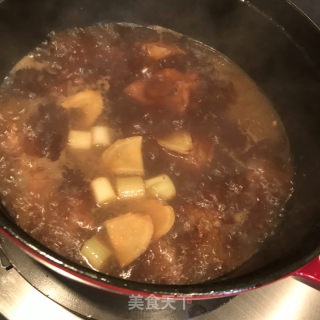 糖醋排骨炖鲍鱼的做法步调：6