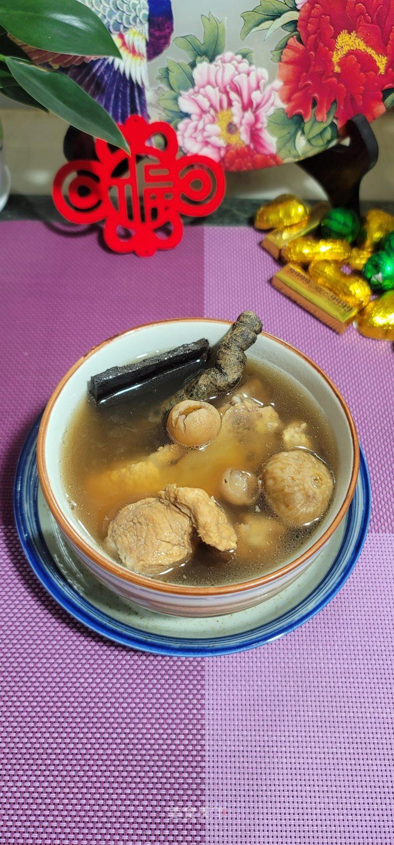巴戟杜仲牛鼎力煲猪骨汤的做法