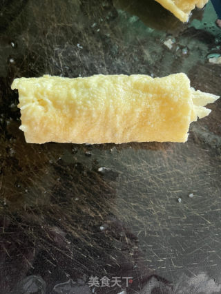 番茄虾滑响铃卷的做法步调：5