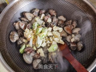 干锅花甲的做法步调：4