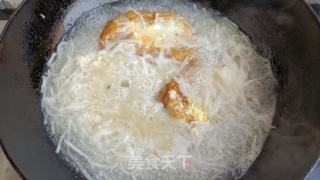 煎蛋萝卜丝汤的做法步调：10