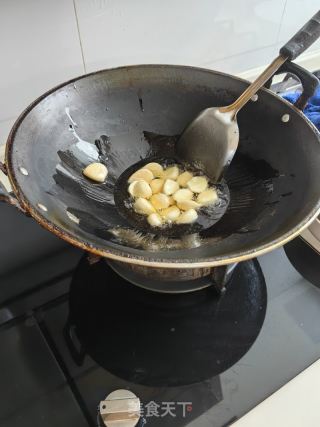 五花肉鳝段的做法步调：5