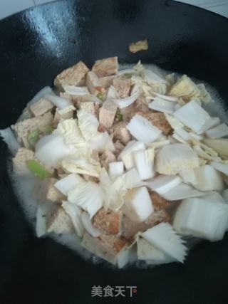利剑菜炖豆腐的做法步调：6
