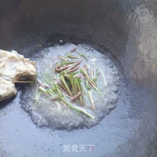排骨汤炒韭菜的做法步调：8