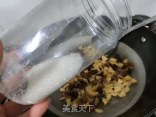 萝卜干炒腊肉的做法步调：5