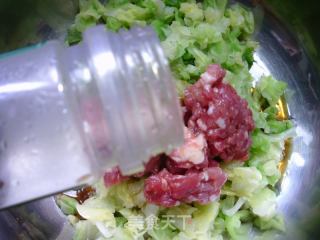 菜肉玉米里团子的做法步调：10