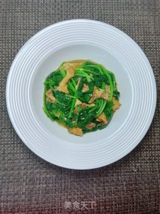 菠菜炒鸡蛋的做法步调：10