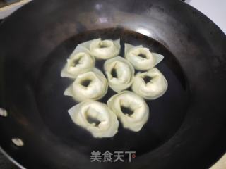 陈肉芹菜馄饨的做法步调：10